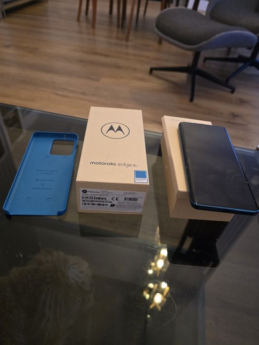 Okazja! Motorola Neo 40 5G jak nowy