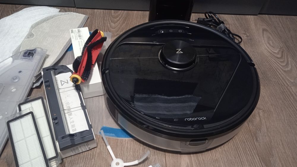 Продам робот пилосос Xiaomi Roborock S6 Max V