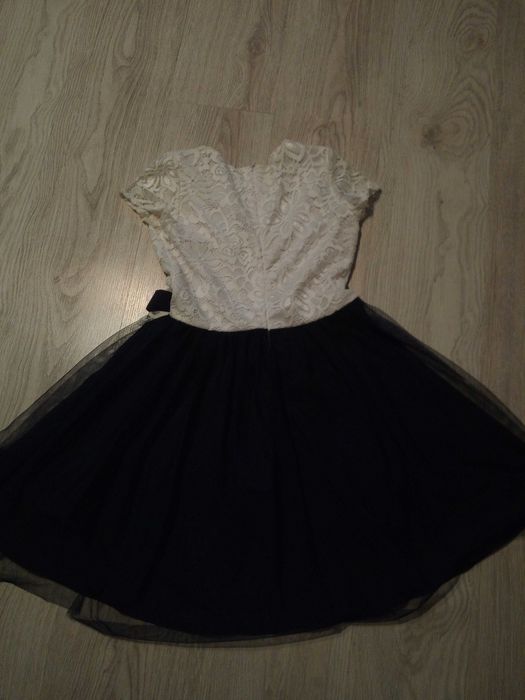 Sukienka dla dziewczynki 152