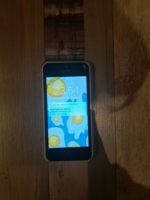 Iphone 5 gen stan dobry