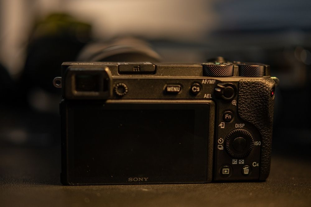 Sony a6600+Meike 85mm f/1,8