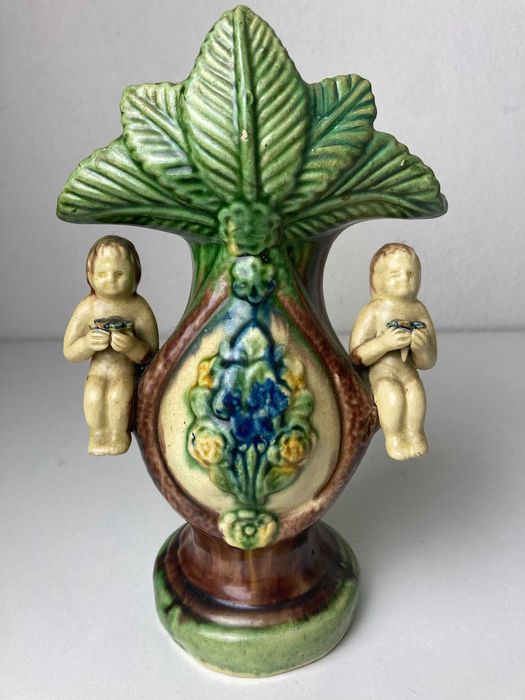 Jarra com 2 meninos em Faiança Caldas da Rainha - Manuel Mafra