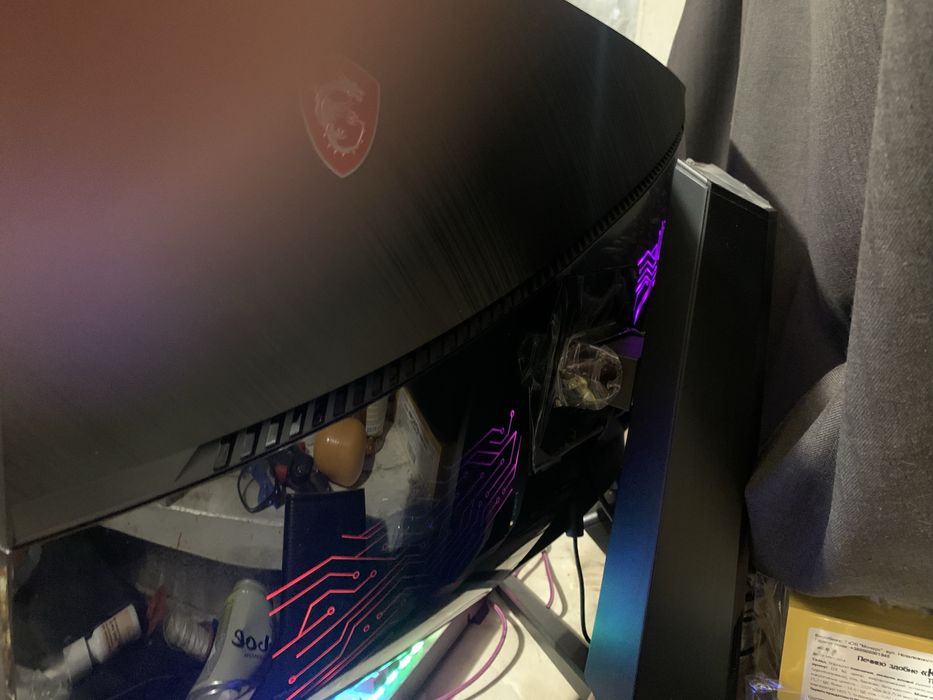 Продам монитор msi