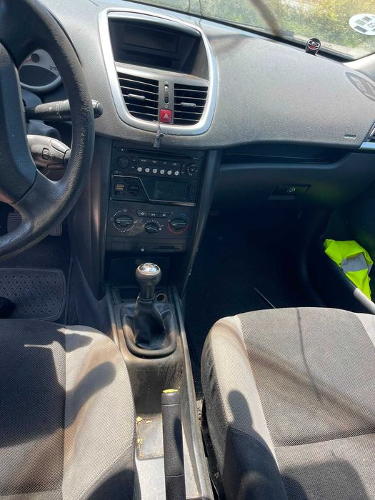 Peugeot 207 para peças