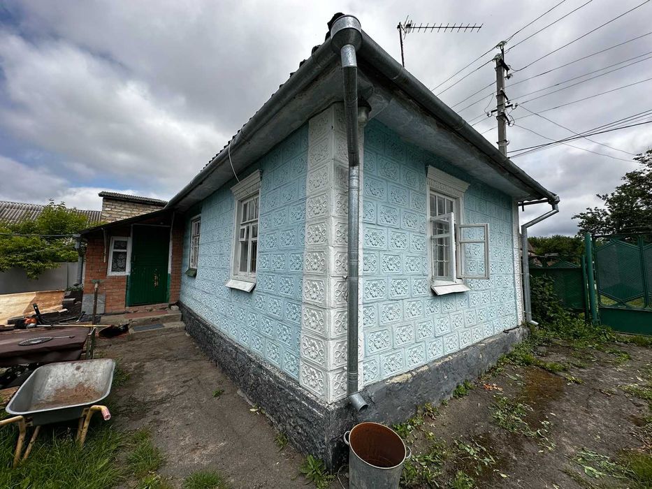 Продаж будинку в селі Людавка