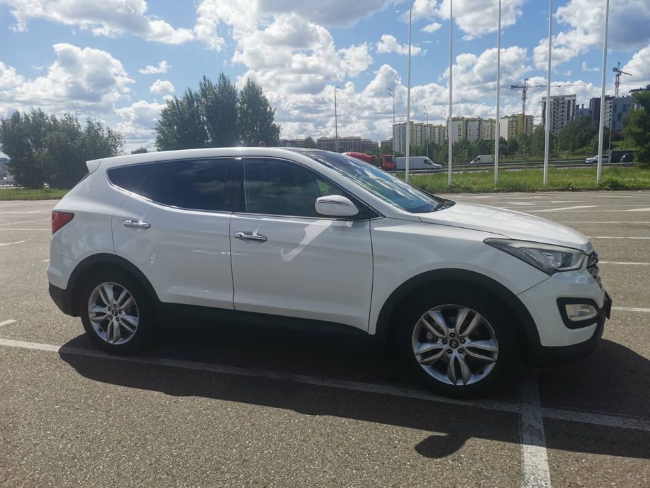 Продам Hyundai Santa Fe— ідеальний стан, повна комплектація
