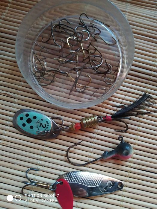 Stare haczyki na ryby