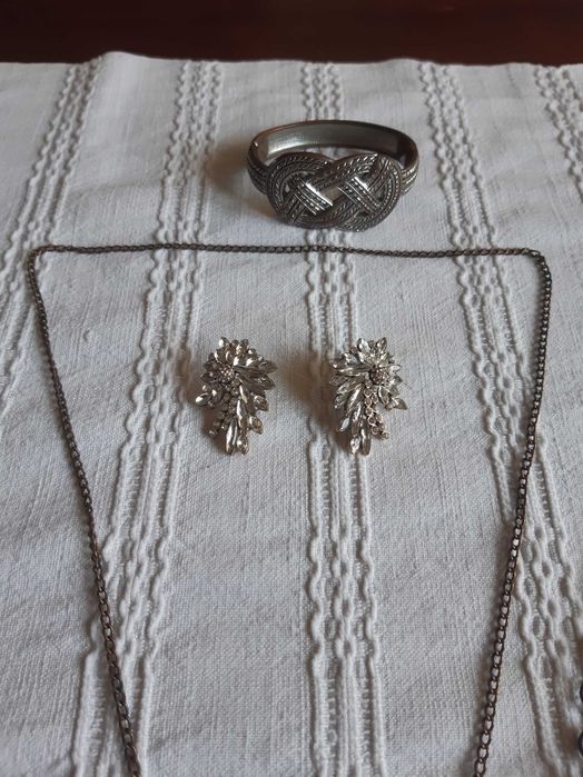 Bijuteria conjunto (anéis, pulseiras, colares, brincos)