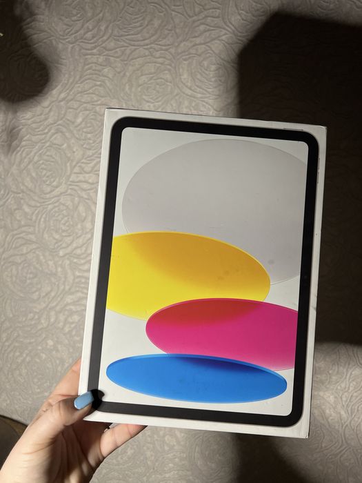 Продаю iPad (10th Generation) Wi-Fi + Cellular, 256 ГБ.