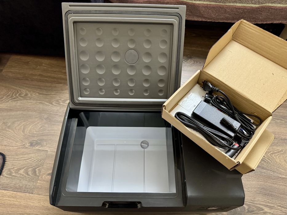 Продам автохолодильник  компрессорный KESSER® 30 л.