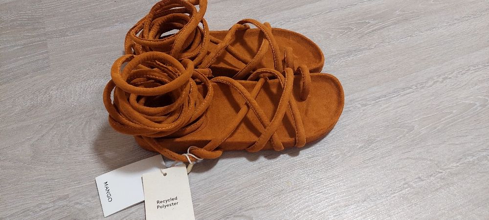 Сандали MANGO женские