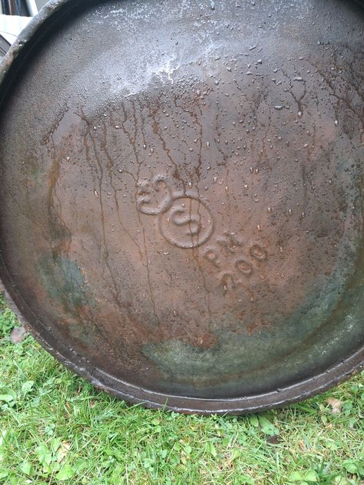 Sprzedam beczki na ropę 200l