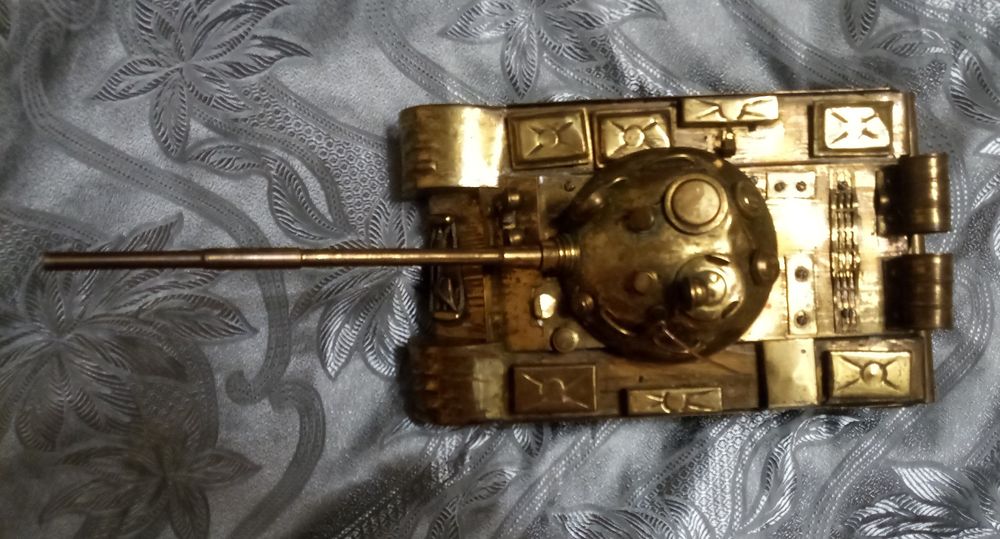 Модель танка из прошлого, металл, тяжёлый