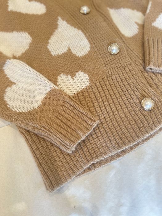Cardigan com corações