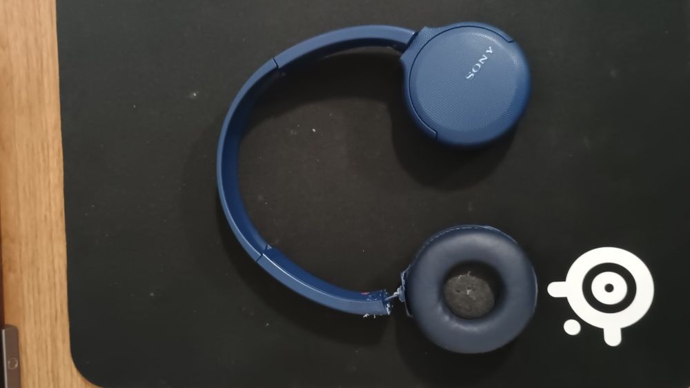 Sprzedam słuchawki Sony lekko uszkodzone