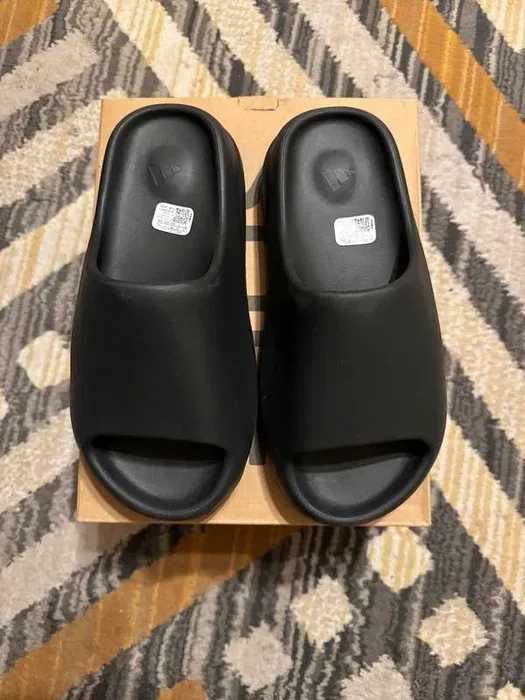 Adidas Yeezy Slide Czarny  R.42