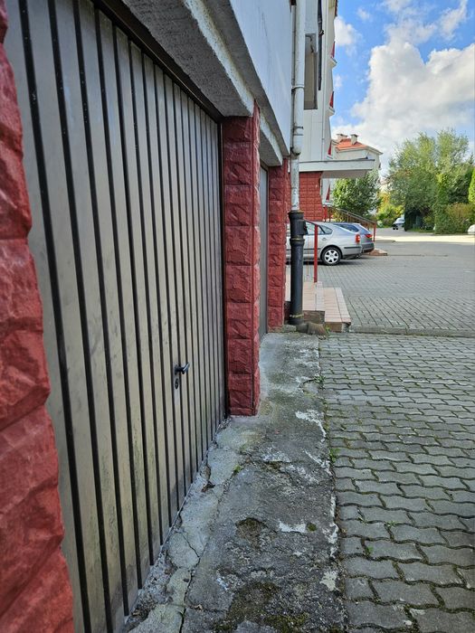 Garaż na sprzedaż - Iwaszkiewicza 35