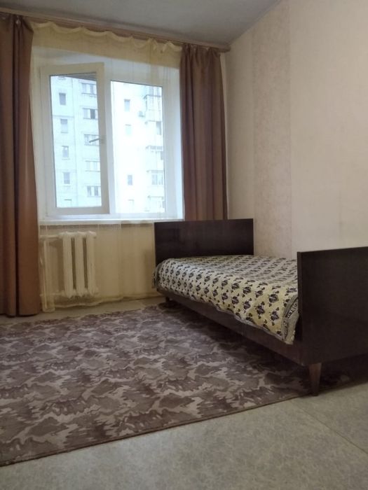 Продам велику  3 к/к центр 3 слобідська біля ринку