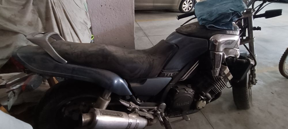 Motas clássicas para venda