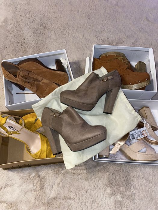 Lote 5 pares de sapatos/sandálias de salto – variados estilos
