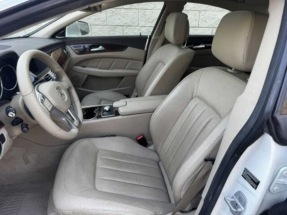 Mercedes-Benz CLS 550      2014