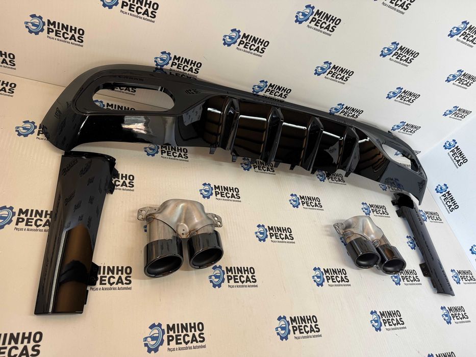 Difusor traseiro Mercedes Class C (W206) preto brilho