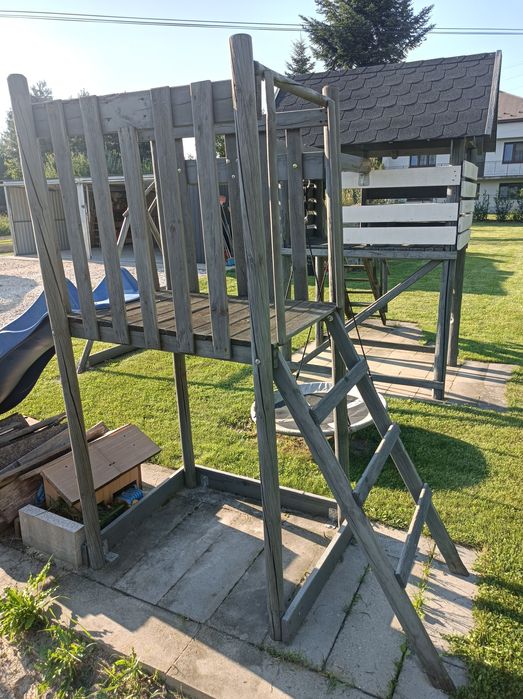 Domek ogrodowy dla dzieci, zjeżdżalnia, huśtawki