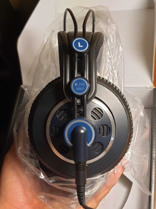 Студійні навушники AKG K240 MKII Black