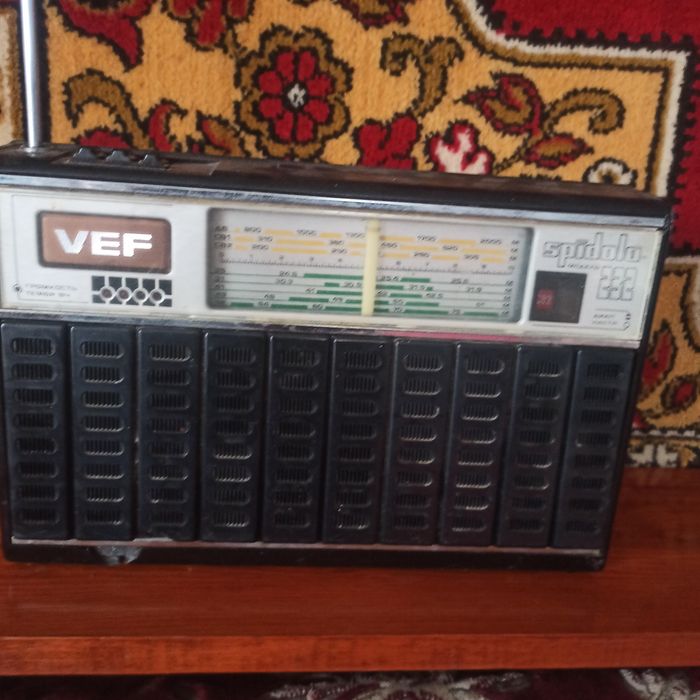 Радиоприемник VEF SPIDOLA 232