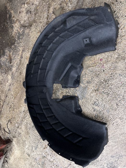 Підкрилок задній правий Audi Q8 e- tron 2019-2024  4KE810172B