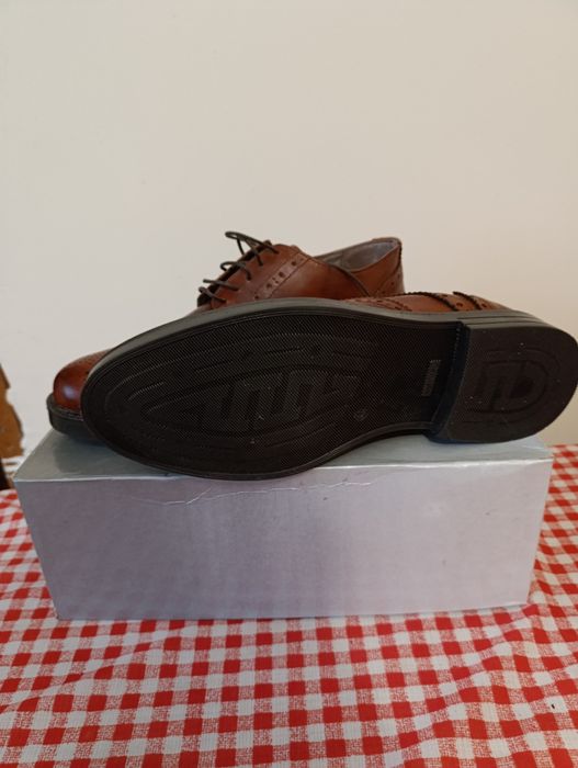 Продам туфли кожаные