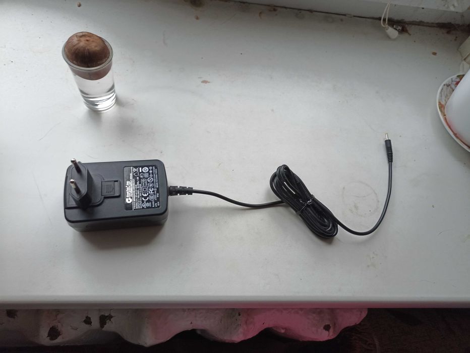 Genuine Globtek GT-41131-3048 AC Adapter 48V 0.625A 2.5x0.7mm OEM