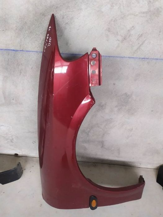 GUARDA LAMAS OPEL VECTRA B - ESQUERDO / DIREITO