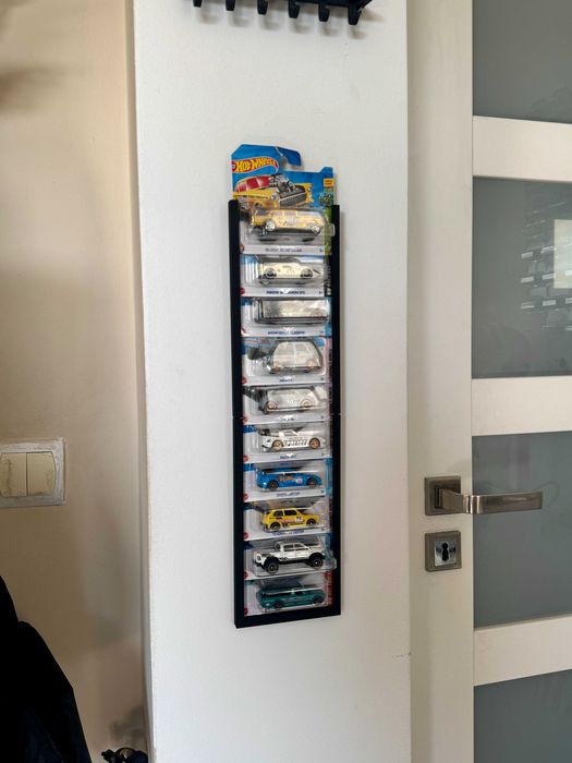 Wieszak / Stojak na Hot Wheels - organizer do aut 1:64 ekspozytor