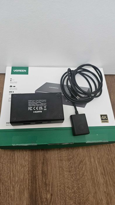 KVM Ugreen CM571 HDMI 4K 60Hz
