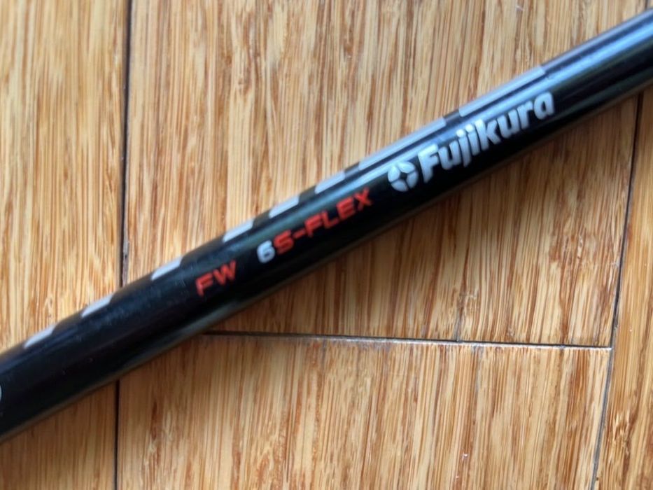 Shaft golfowy do 3 wood , stiff flex.