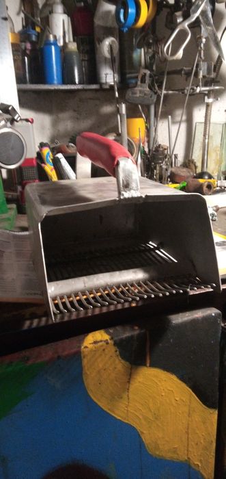 Гребінка для збору ягід