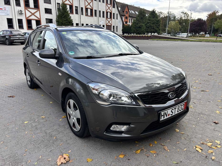 KIA CEED SW FACELIFTING | 1.4 DOHC benzyna | 90 KM | 2010r - Świeżo sprowadzony z Niemiec !