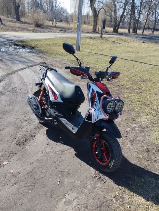 Продам скутер 150 кубиків з документами