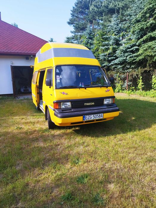 Mazda E - 2000 kamper samochod kempingowy