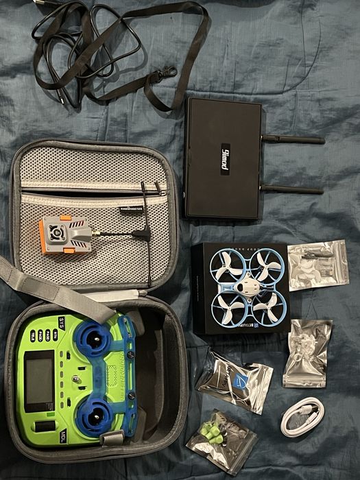 Стартовий набір для пілота дрона