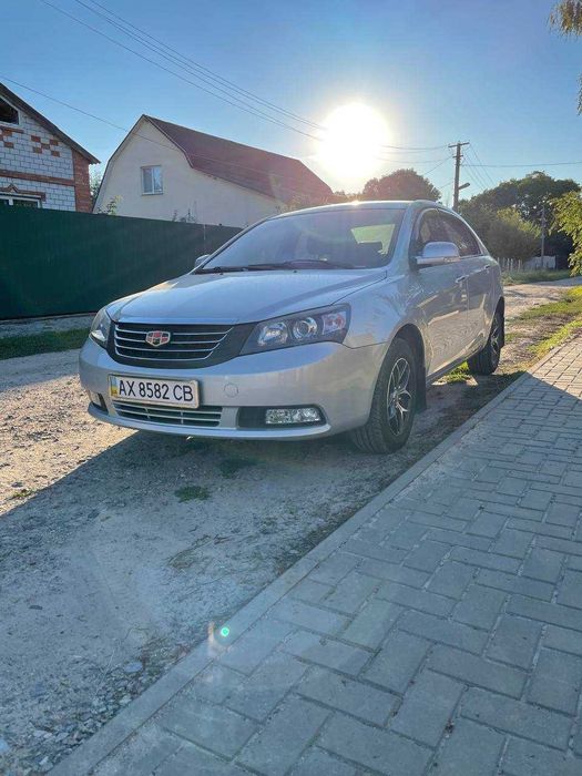 Продам власне, гарне авто у доглянутому стані. Продаю здійснюється через нагальні потреби. Продаж лише з переоформленням документів. Більше інформації можна отримати зателефонувавши.