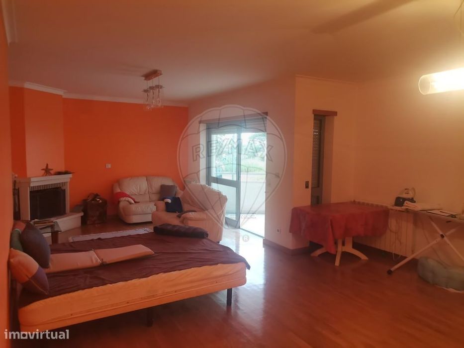 Apartamento T4 para venda