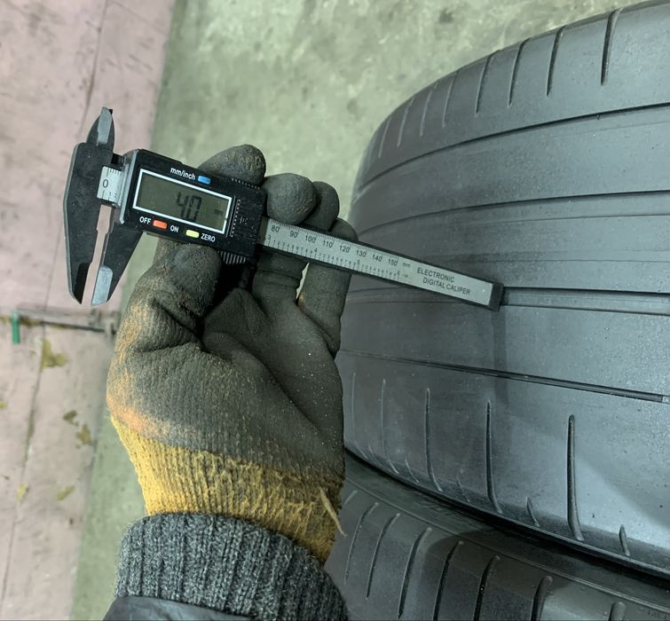 Шини Pirelli PZero PZ4 295/35 R22 пара