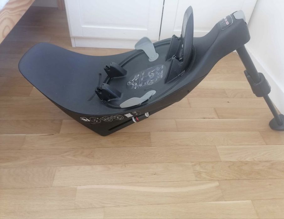 Fotelik Cybex cloud t Platinum