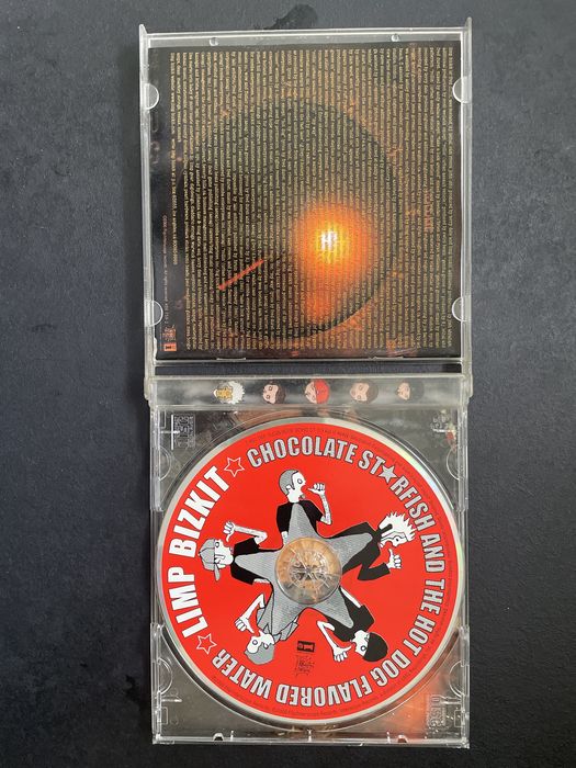Cd Limp Bizkit chocolate starfish and hot dog flavored water