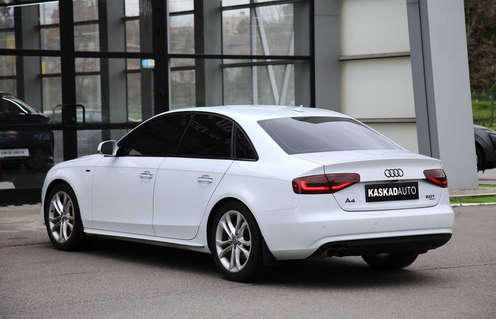 Продам автомобіль Audi A4