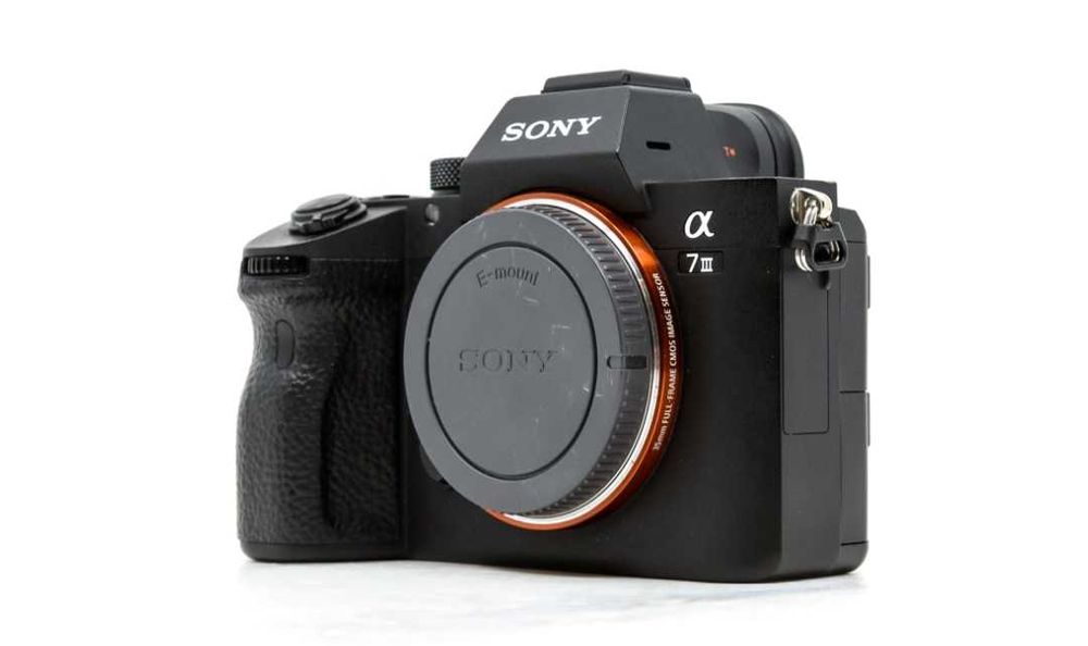 Sony A7 iii - 61k disp - excelente estado -sensor limpo - preço final