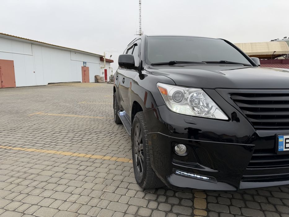 Продам авто Lexus LX570 F Sport