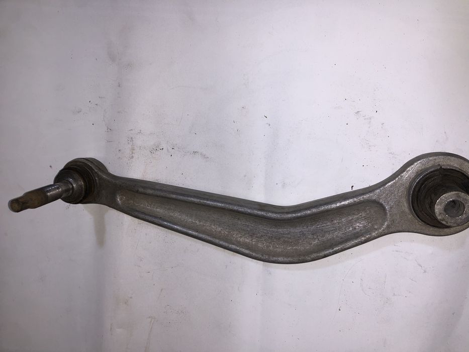 Задній верхній важіль лівий 33326770817 відреставрований  Bmw e39